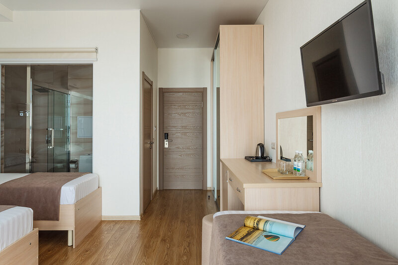 Стандартный 4-местный (вид на море)