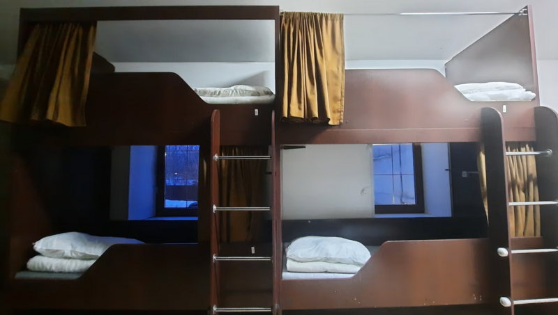 Место 8-местный (1 этаж, №5)