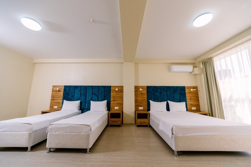 Семейный 4-местный (панорамный, вид на море)