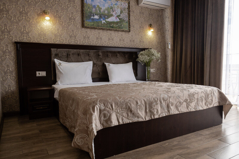 Люкс 3-местный (вид на двор)