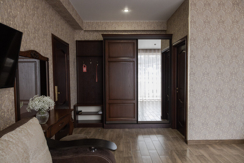 Люкс 3-местный (вид на двор)