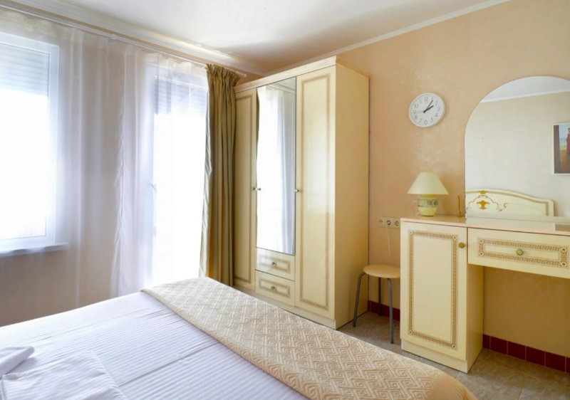 Люкс 4-местный 2-комнатный Греция