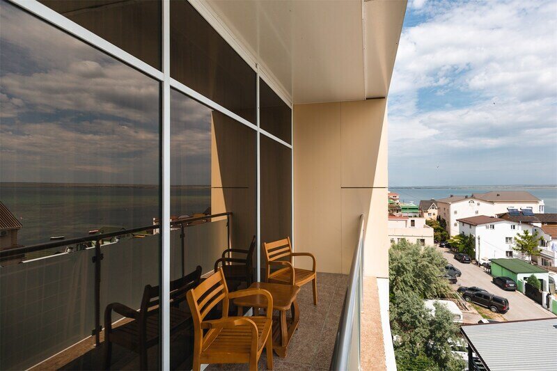 Люкс 3-местный 2-комнатный (с/без межкомнатной двери)