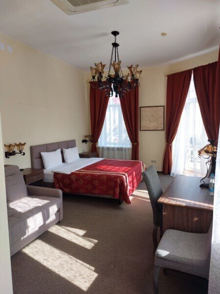 Люкс 2-местный (с балконом)