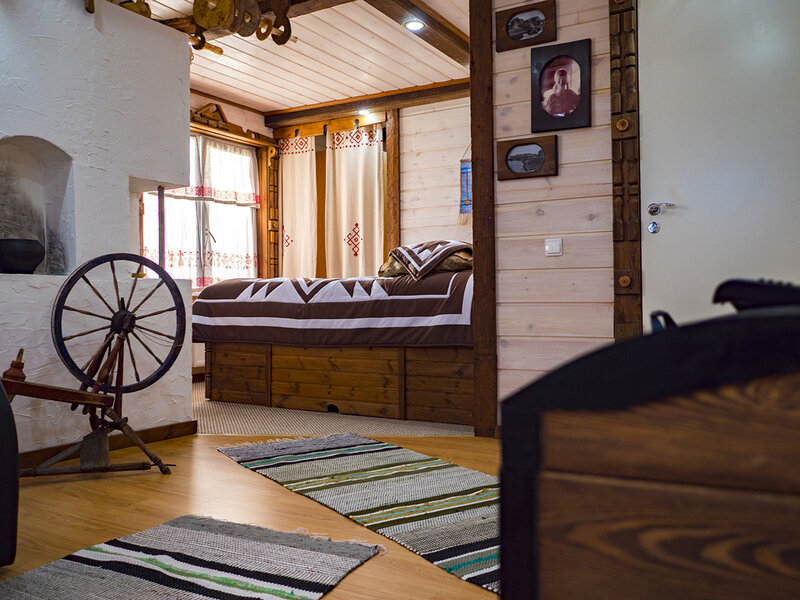 Студио 2-местный (Карельская изба)