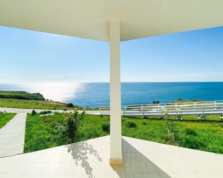 Делюкс 5-местный 2-комнатный (с видом на море)