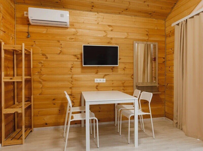 Дом 5-местный 3-комнатный (с видом на бассейн)