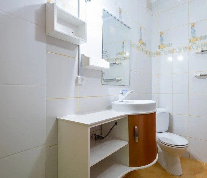 Люкс 5-местный 2-комнатный (с балконом)