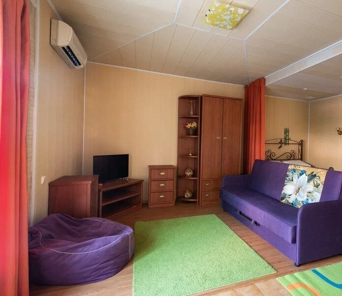 Студио 4-местный (с отдельным входом)