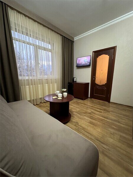 Люкс 4-местный 2-комнатный