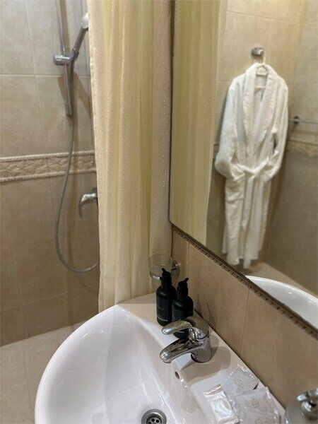 Люкс 4-местный 2-комнатный