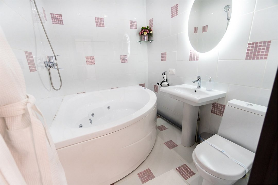 Полулюкс с гидромассажной ванной