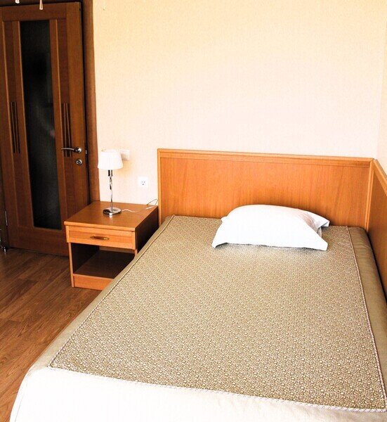 Стандартный 1-местный