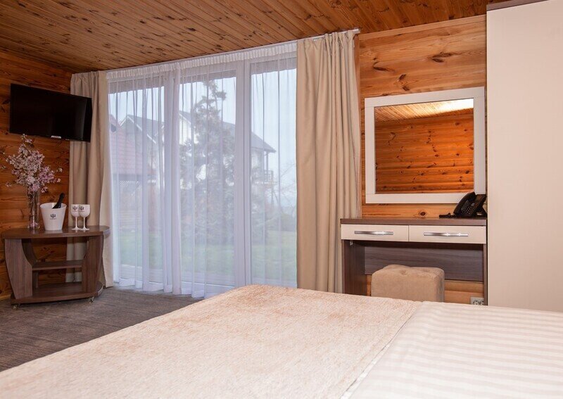 Стандартный 4-местный 2-комнатный (Альпийская деревня)