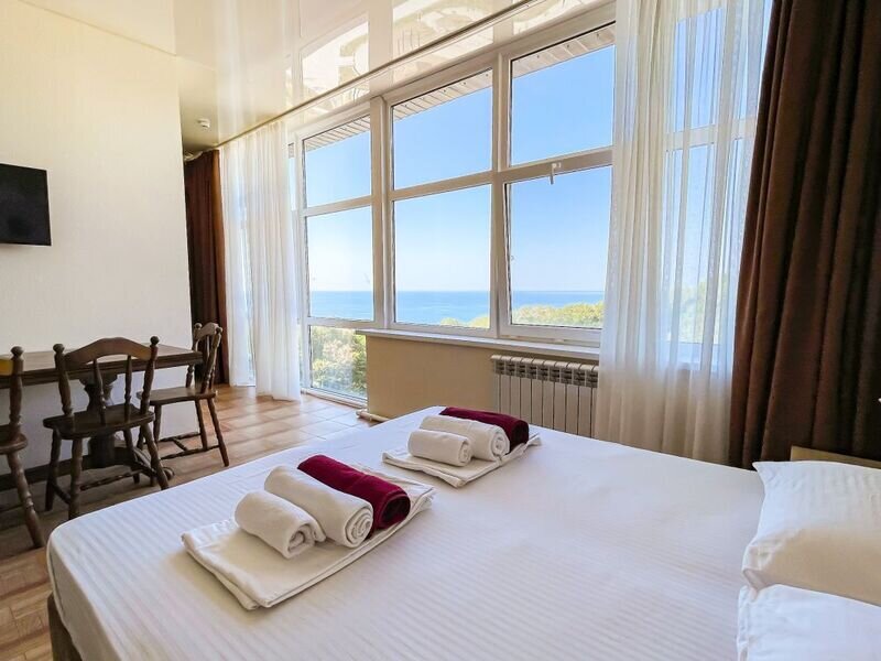 Студио 3-местный