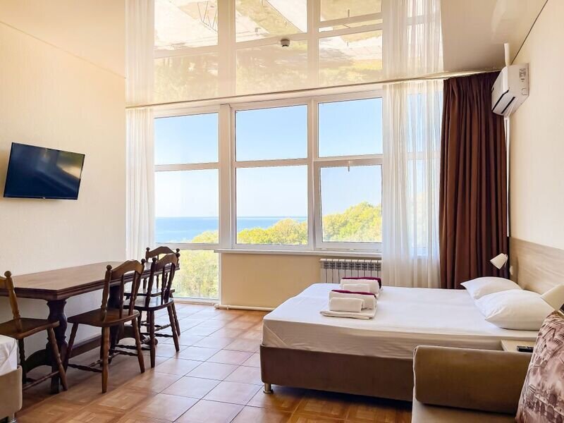 Студио 3-местный