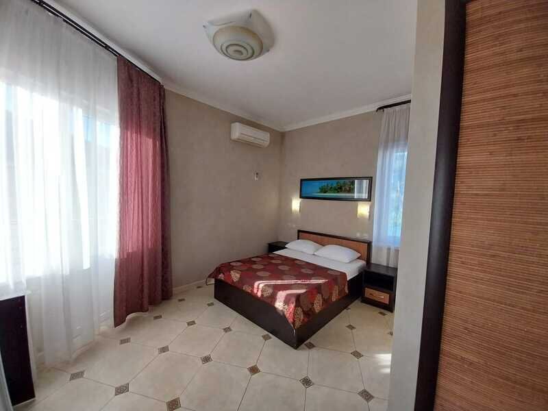 Стандартный 2-местный (с балконом, №6,10)