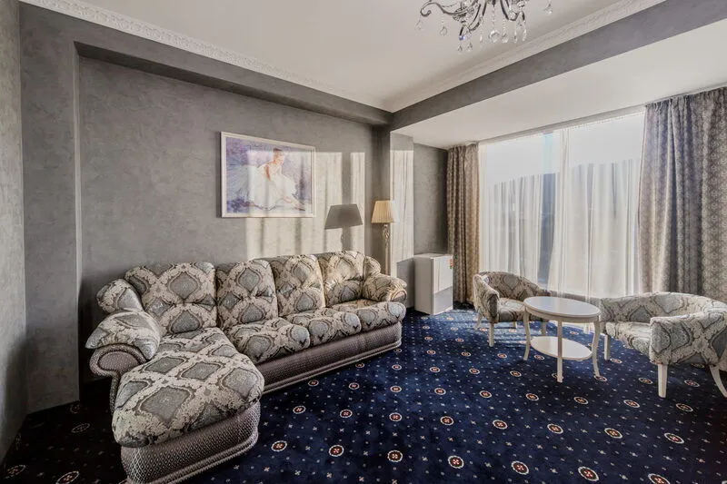 Люкс 4-местный 2-комнатный