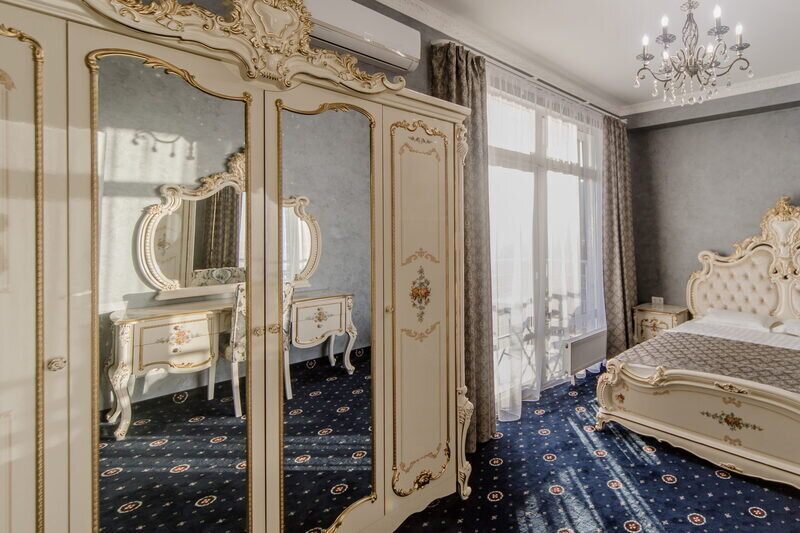 Люкс 4-местный 2-комнатный