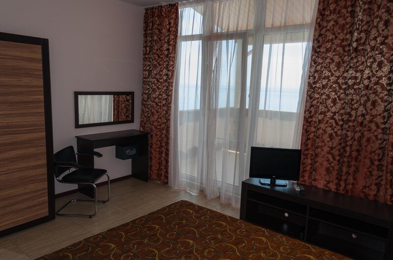 Люкс 3-местный 2-комнатный (корпус 2)