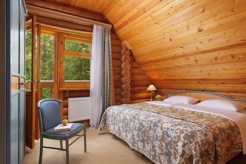 Коттедж 6-местный 2-этажный