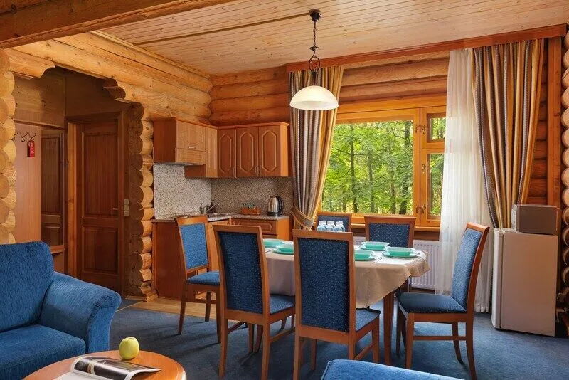 Коттедж 6-местный 2-этажный (с мини-кухней)