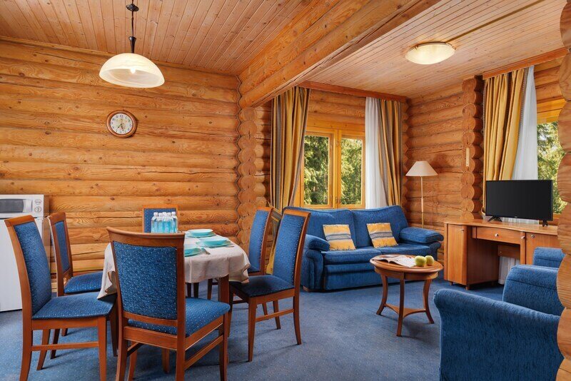 Коттедж 6-местный 2-этажный (с мини-кухней)