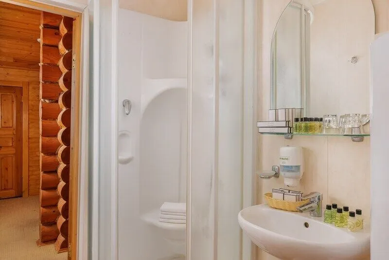 Коттедж 6-местный 2-этажный (с мини-кухней)