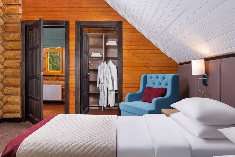 Коттедж Люкс 6-местный 2-этажный