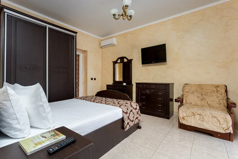 Люкс 4-местный 2-комнатный