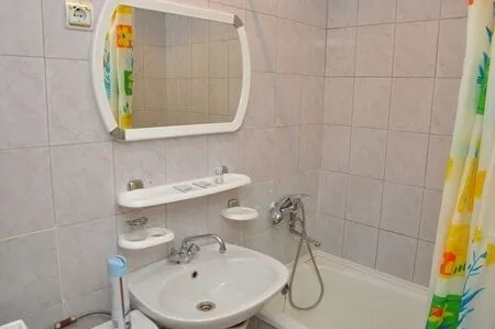 2 категория 1-местный корпус 4 (2к1м1к4)