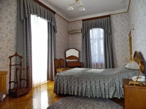 Люкс 2-местный 2-комнатный корпус В (бывший 10)