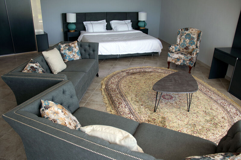 Люкс 4-местный 2-комнатный (1 этаж)