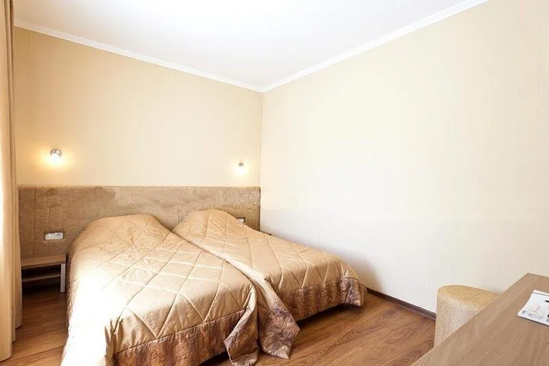 Полулюкс 2-местный 1-комнатный (1 этаж, корпус Элит)