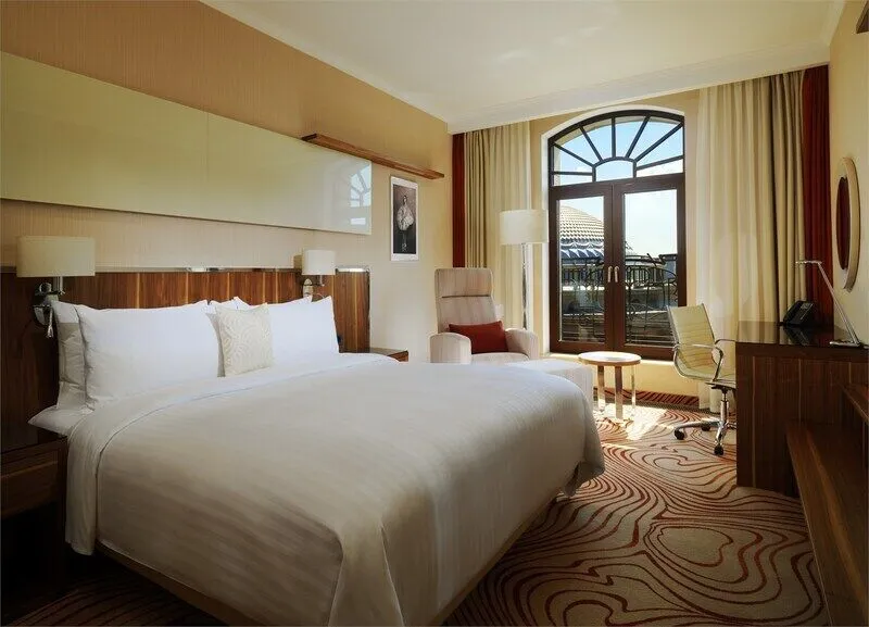 Стандартный 2-местный (King size с видом на театр)