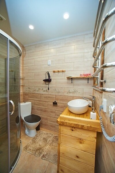 Люкс 4-местный 2-комнатный (№1, с видом на море, 1 этаж)