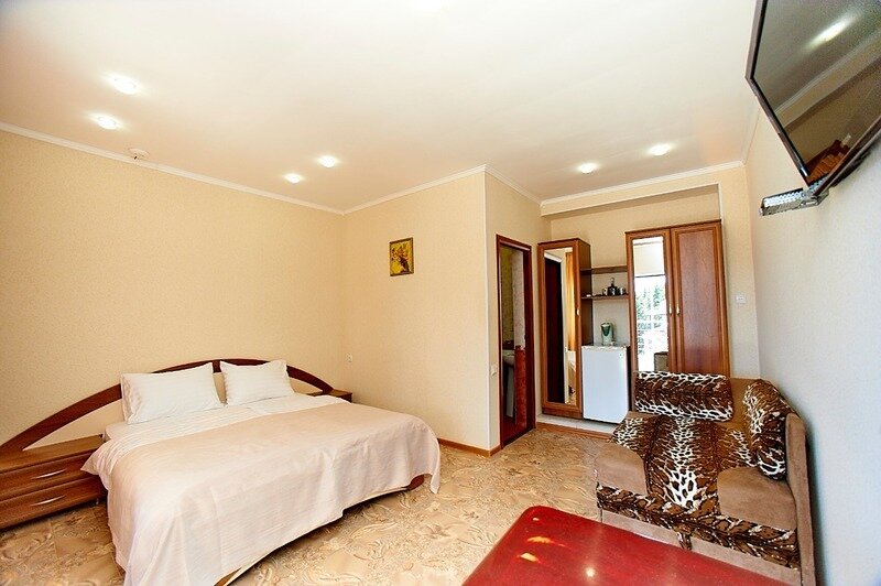 Стандартный 3-местный (с видом на море, 2 этаж)