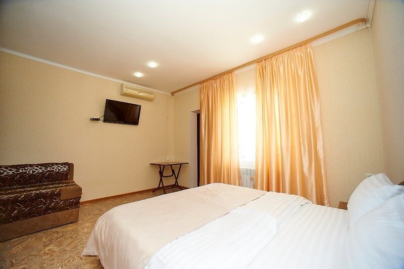 Стандартный 3-местный (с видом на море, 2 этаж)