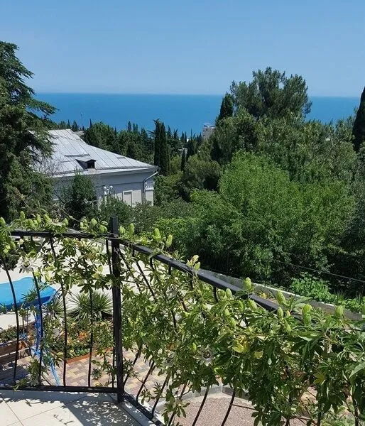 Стандартный 3-местный (с видом на море, 2 этаж)