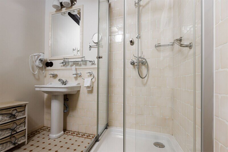 Джуниор Сюит 2-местный (основное здание)