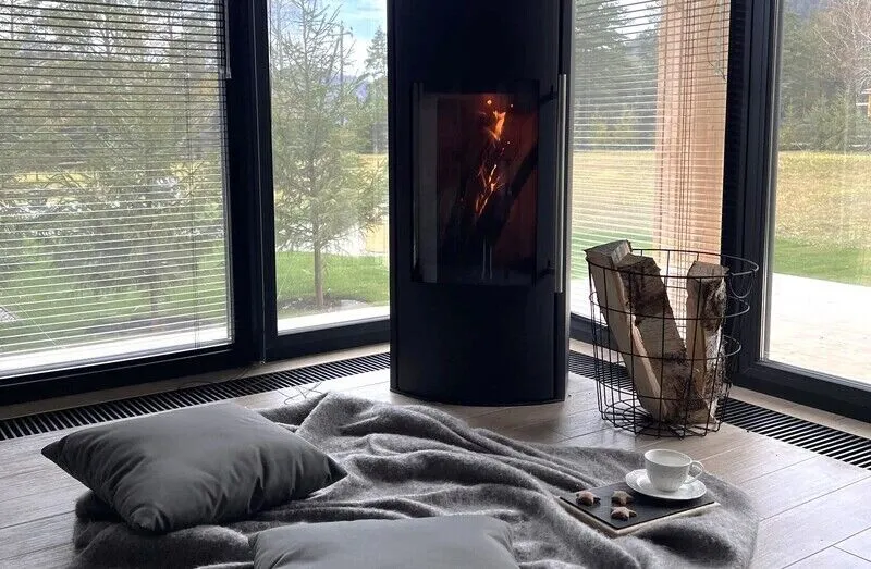 Дом 2-местный 2-комнатный (с камином и ванной на террасе)