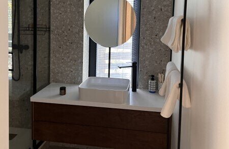 Дом 2-местный 2-комнатный (с камином и террасой)