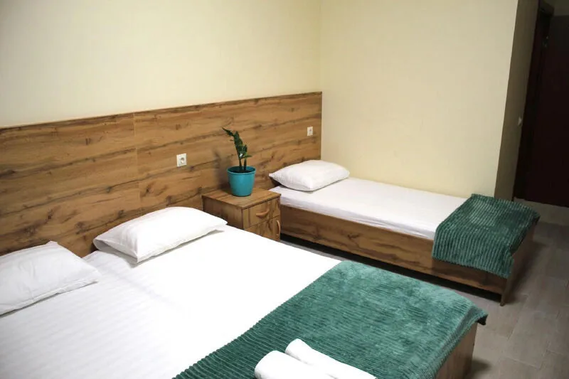 Стандартный 3-местный (цоколь)