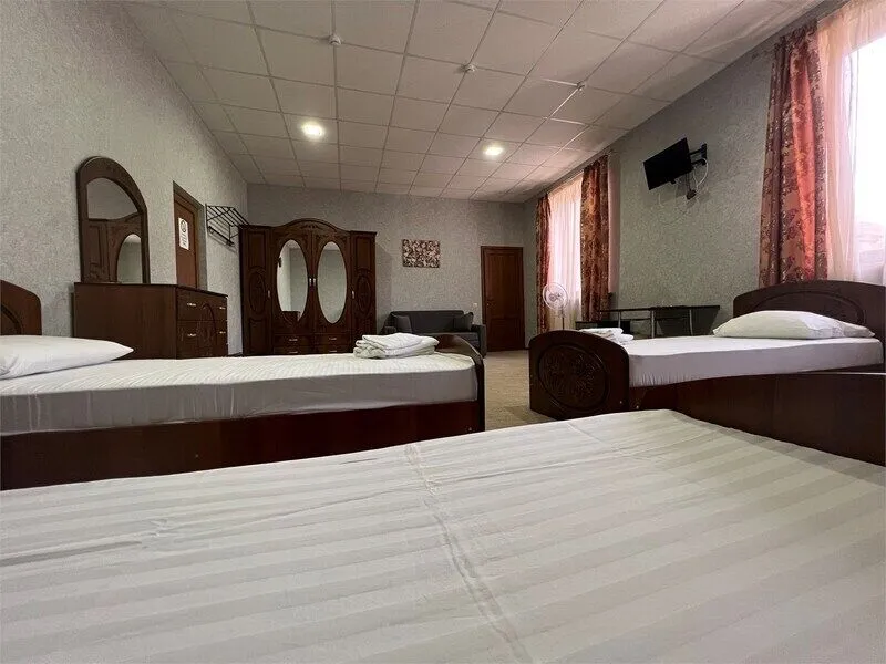 Стандартный 6-местный 1-комнатный