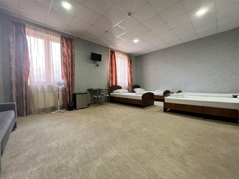 Стандартный 6-местный 1-комнатный