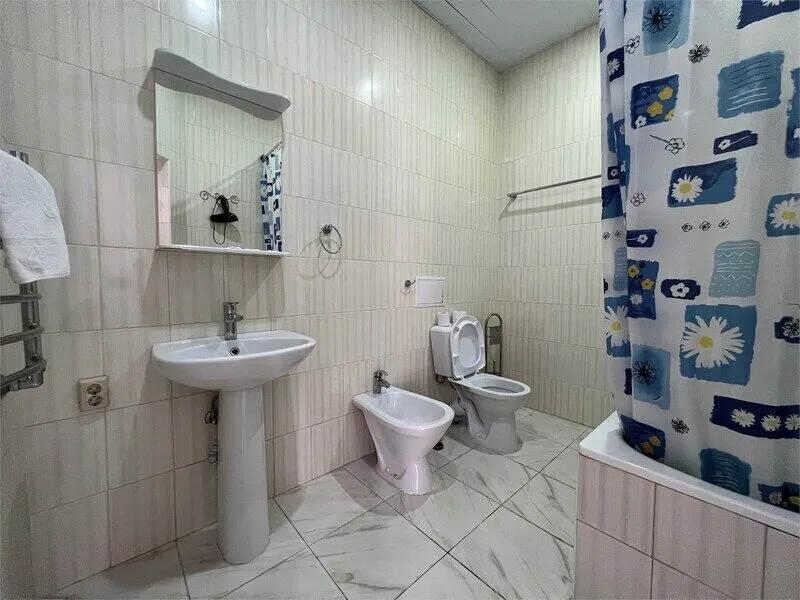 Улучшенный 4-местный 2-комнатный (DBL)