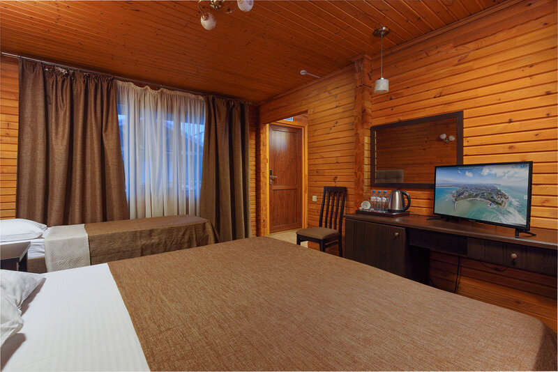 Коттедж 2-местный (с дополнительным местом кровать)