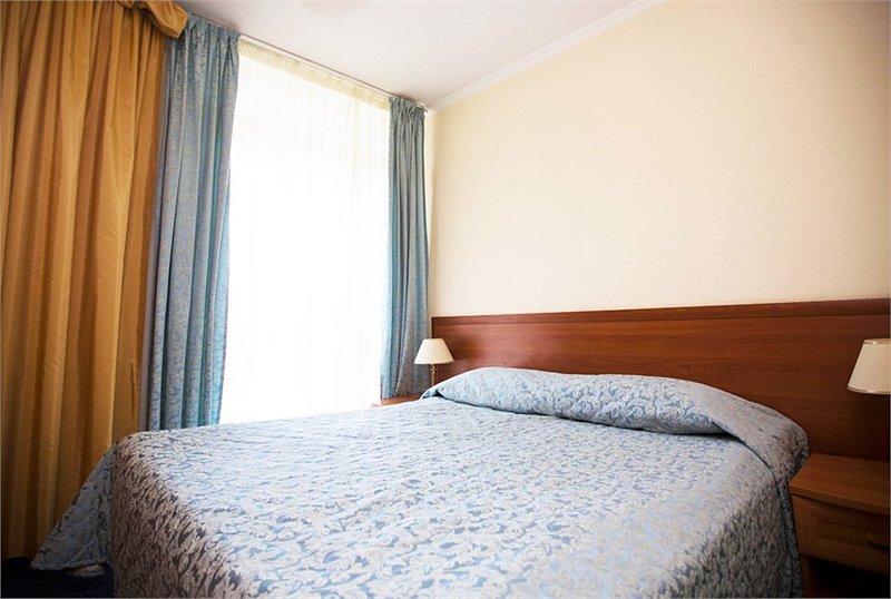 Люкс 4-местный 2-комнатный DBL