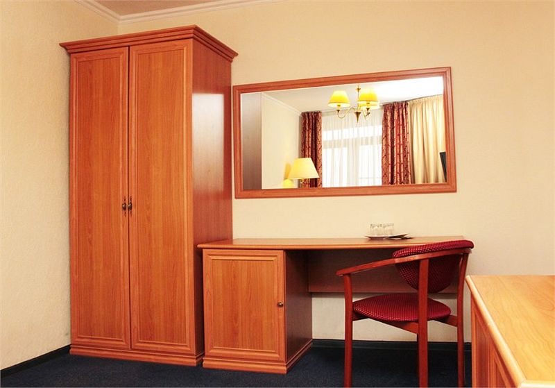 Люкс 4-местный 2-комнатный DBL