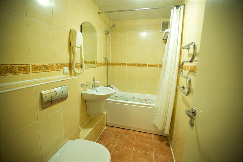 Люкс 4-местный 2-комнатный DBL